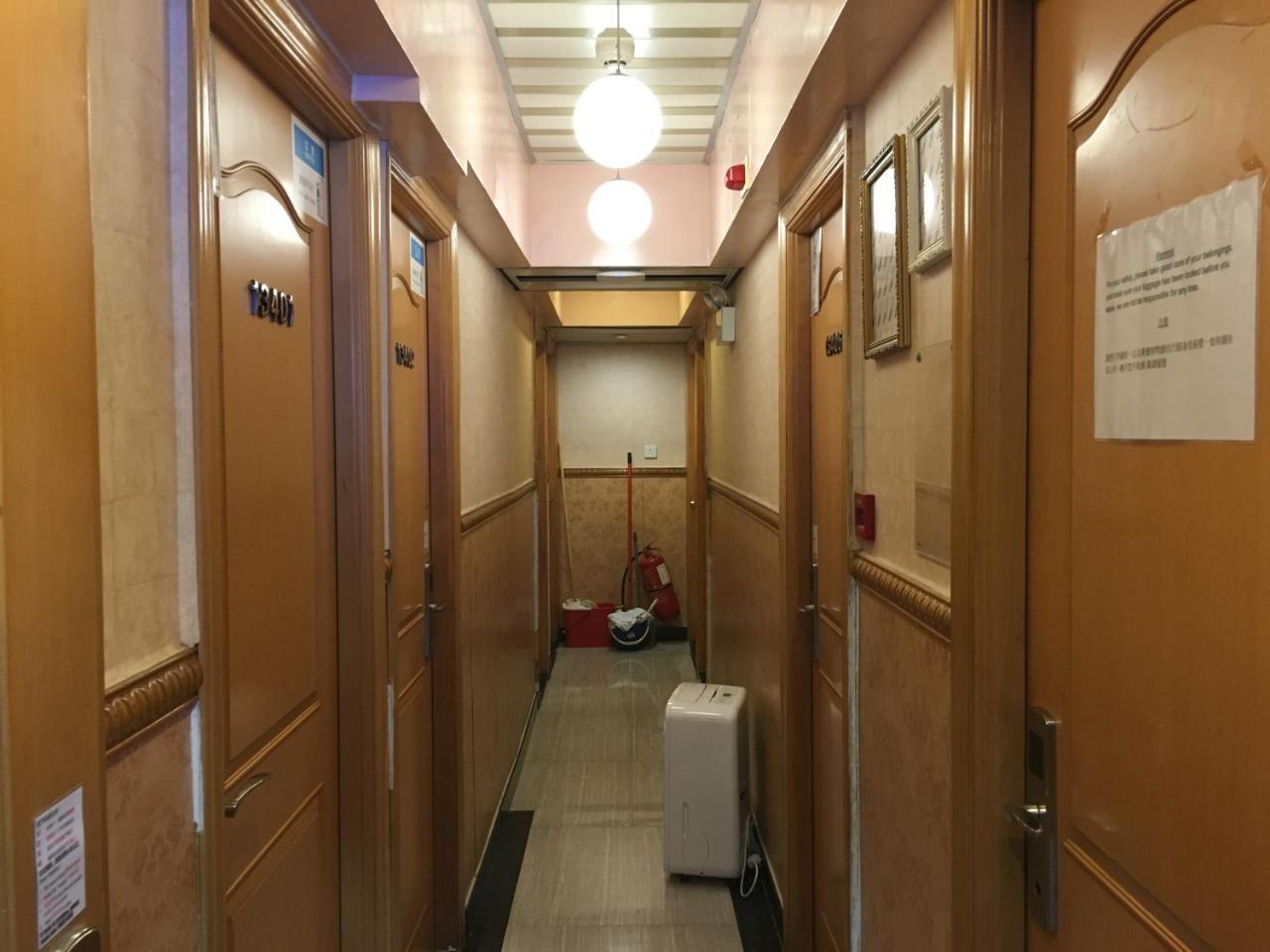 Just Inn On Nathan Road Hong Kong Exterior photo